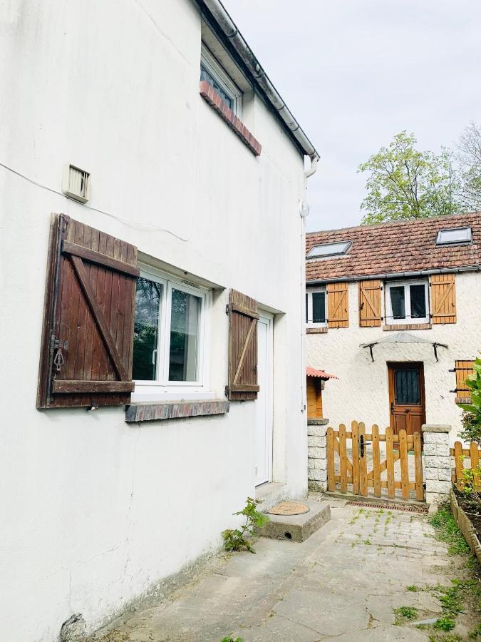 Charmant Appartement Duplex Au Calme Évreux Kültér fotó